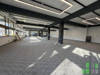 Se izdava prazen kancelariski prostor vo Skopje, Centar so povrshina od 620 m2.
 Ekstra: Greenje na struja.
 Cena: 0 EUR